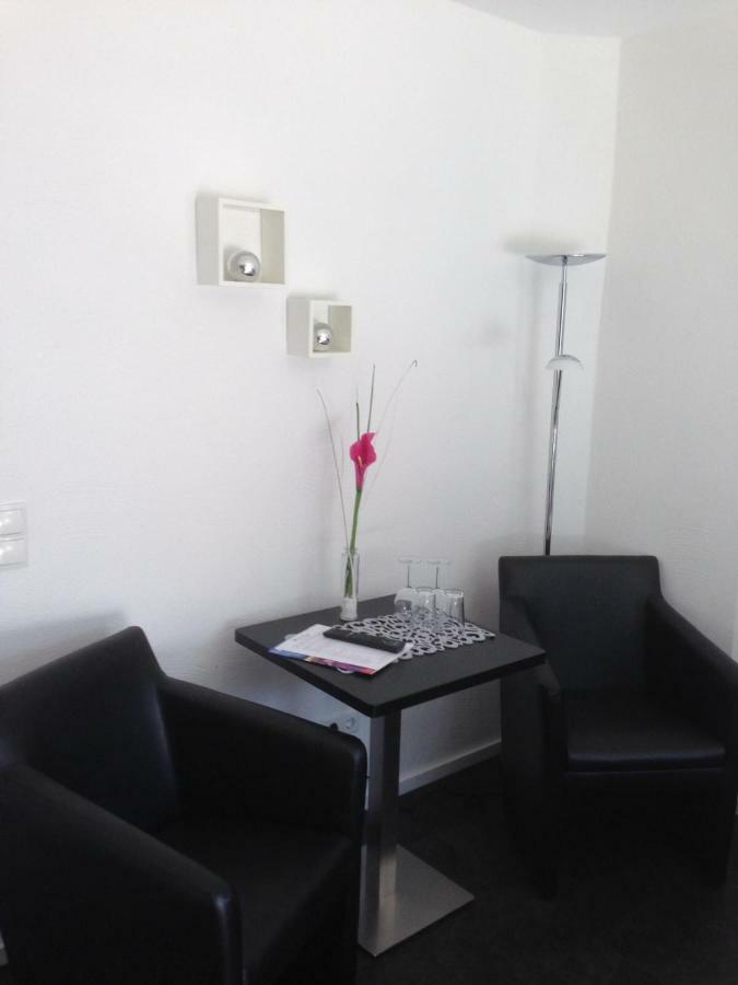 Winzer Lounge Gastezimmer 데르나우 외부 사진